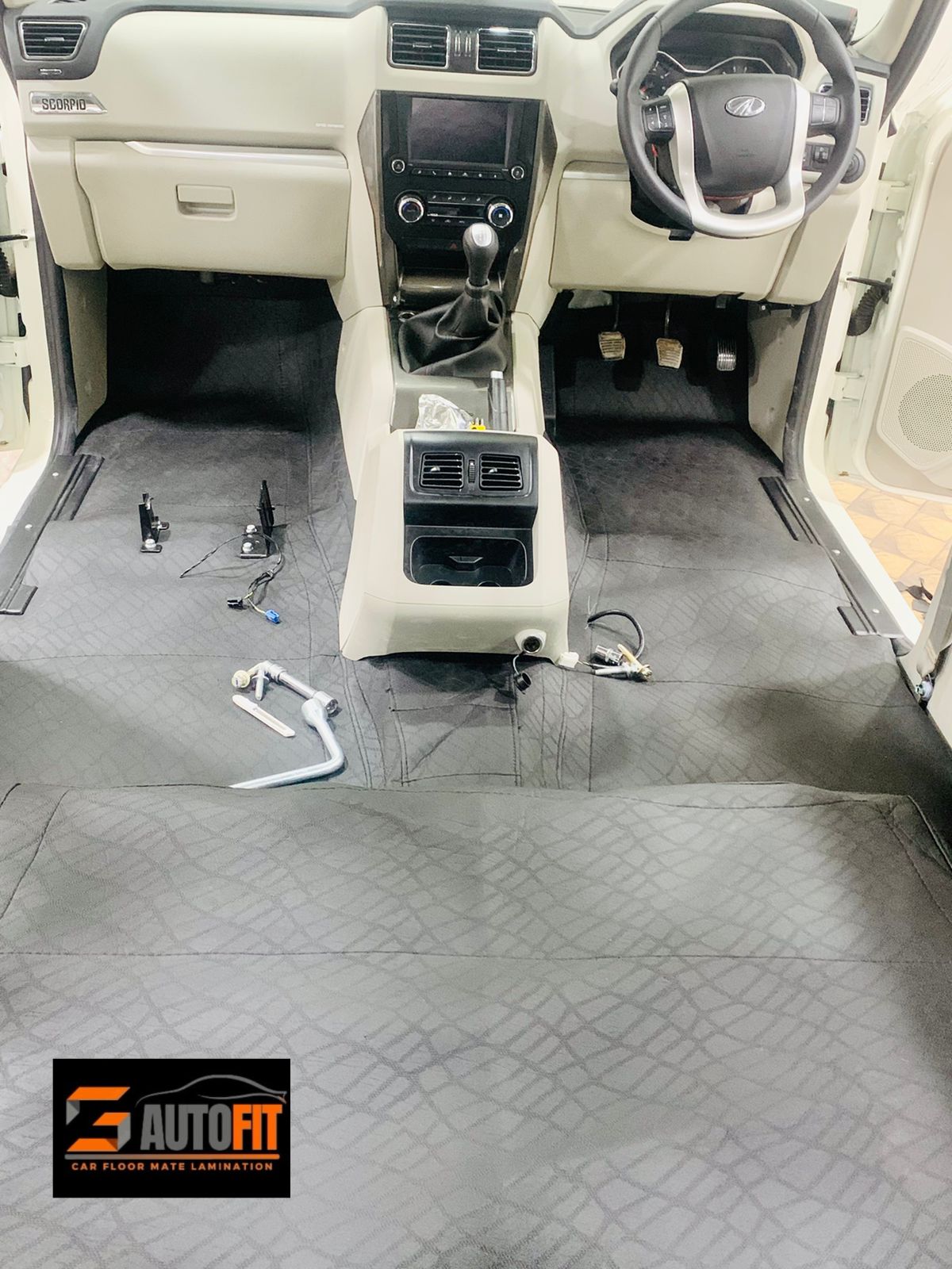 Full Black Mat